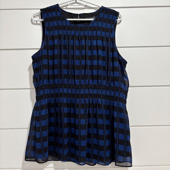 Club Monaco Tops - Club Monaco blue and black striped sleeveless lined blouse size M
